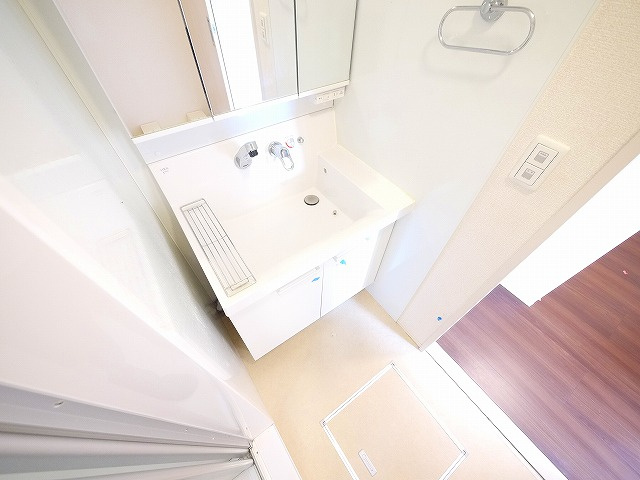 ソレイユ　ルヴァンAの洗面所|忙しい朝には欠かせない洗面所です