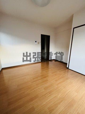 仲介手数料0円！URBAN HOUSE K'Sの居間・リビング