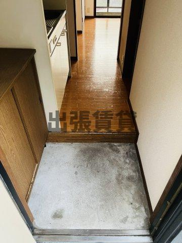 仲介手数料0円！URBAN HOUSE K'Sの玄関