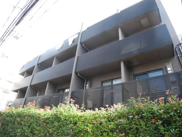 シーフォルム東新宿の外観