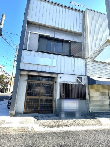 釜塚町店舗の外観
