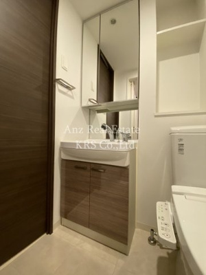 【独立洗面台】 | エスリード阿波座ノースプレイス | 2面鏡の独立洗面台完備♪