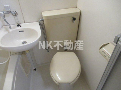 【トイレ】 | エスタイル小阪(河内小阪賃貸） | 清潔感のあるトイレです