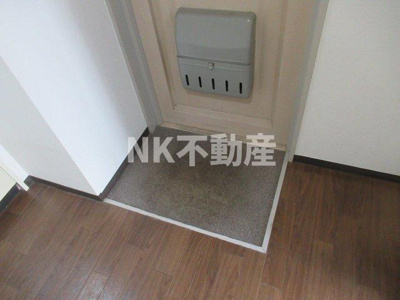 【玄関】 | エスタイル小阪(河内小阪賃貸） | 明るい玄関です