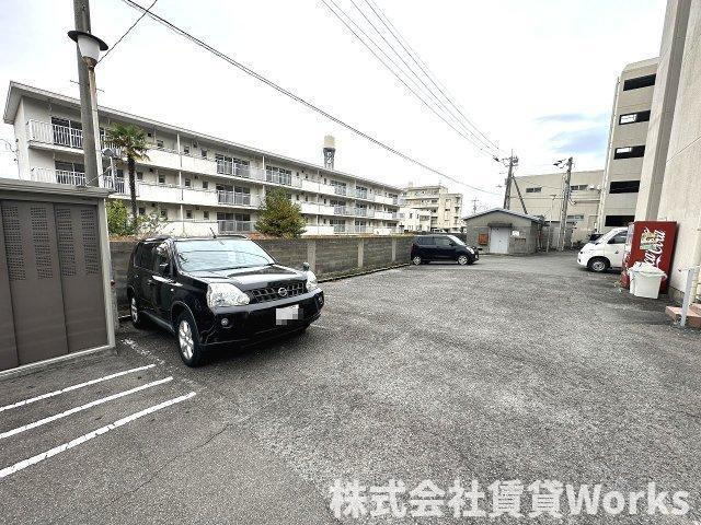 セブンハイツの駐車場|駐車スペースもあります