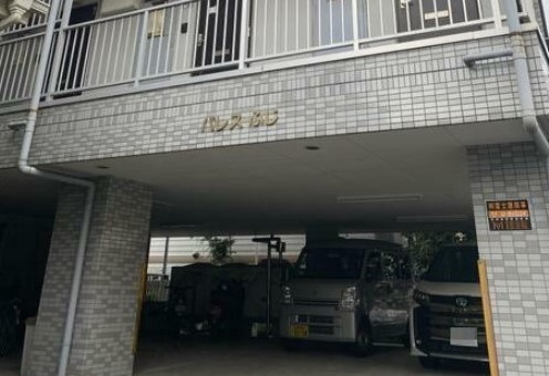 パレスふじの駐車場