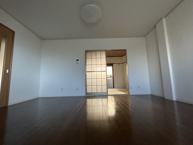 ウエストヴィレッヂの居間・リビング