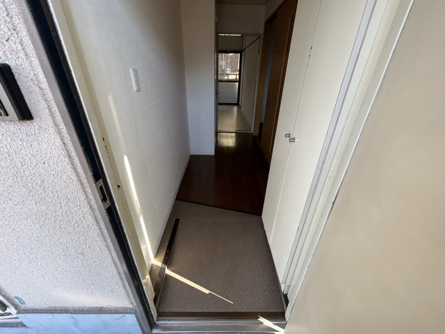 ウエストヴィレッヂの玄関