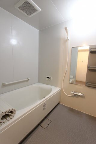 ミヨシハイツの浴室