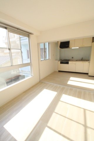 【居間・リビング】 | シャトル2