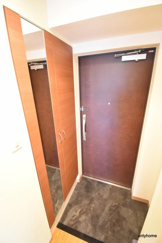 アリビオ千里豊津　仲介手数料無料の玄関