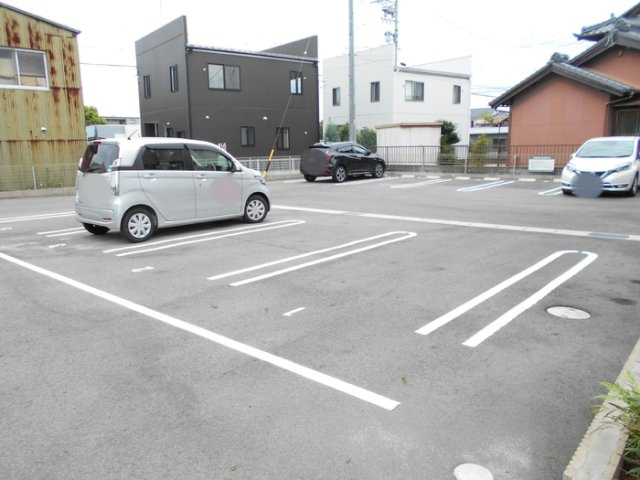 ハイコートの駐車場|駐車場