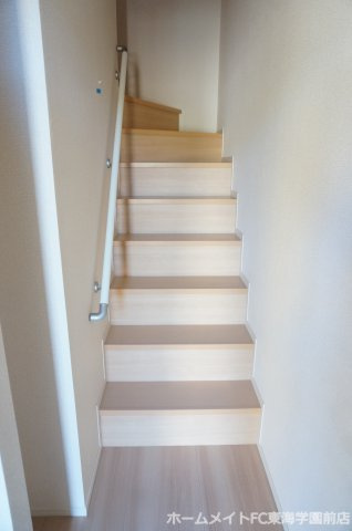 熊本市東区神園２丁目のアパートの玄関