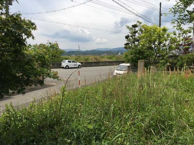 百合地　売土地　61.47坪の外観|間口は約14ｍあり、普通車が約3台並列駐車可能です。