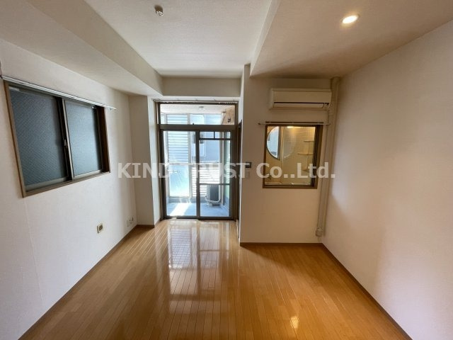 デュオグラン梅田東の居間・リビング|ゆったり過ごせるリビングです