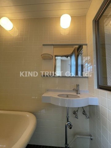 デュオグラン梅田東の洗面所|コンパクトで使いやすい洗面所