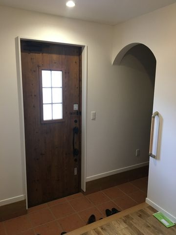 正法寺　中古戸建　3LDK+Sの玄関|玄関にはシューズクローク♪