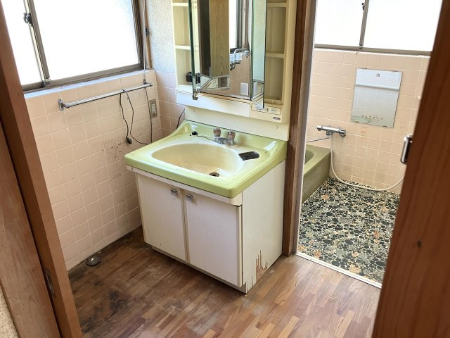 出石町松枝　中古戸建　4DKの脱衣所