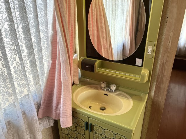出石町松枝　中古戸建　4DKの独立洗面台