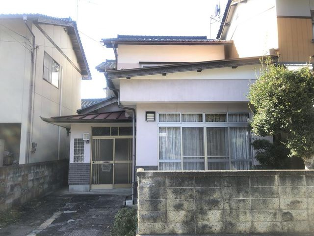 出石町東條 中古戸建 4K+Sの外観|最寄りのスーパーまで徒歩約8分と買い物に便利な場所です！