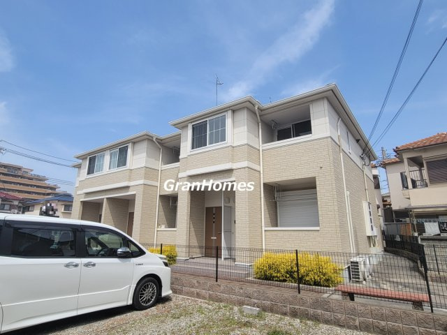 明石市二見町東二見のアパートの外観