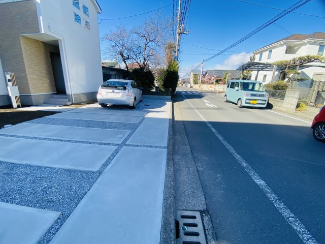 新築　前橋市文京町3期　GRAFARE　1号棟の前面道路含む現地写真|現地写真　東側接道幅員約6.8ｍ	
