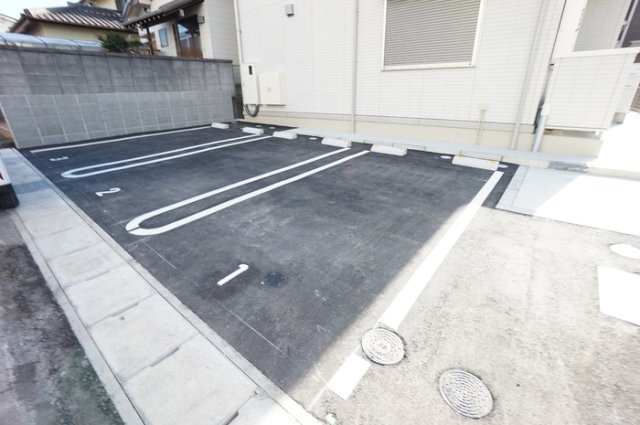 ＧＲＡＮＤ　Ｄ－ｒｏｏｍ　．ｈ Ⅱ　　　刈谷市の賃貸はクラスホーム刈谷店の駐車場