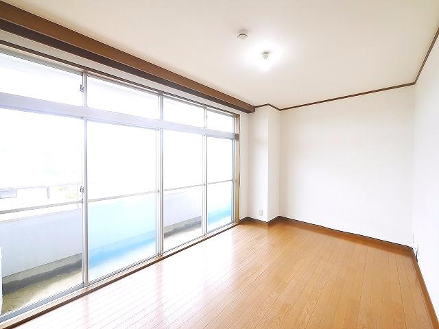 マンション　ヒライの洋室