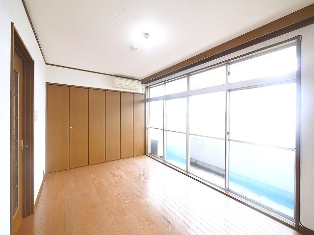 マンション　ヒライの洋室