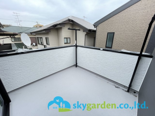 平塚市広川　新築戸建　全4棟3号棟のバルコニー|バルコニーがあります