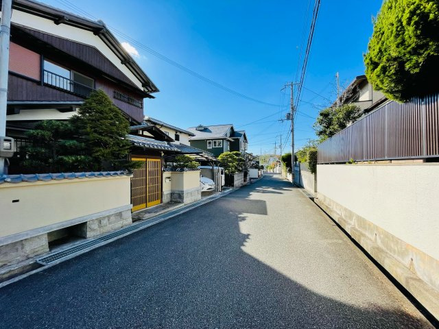 神戸市須磨区西落合５丁目戸建の前面道路含む現地写真