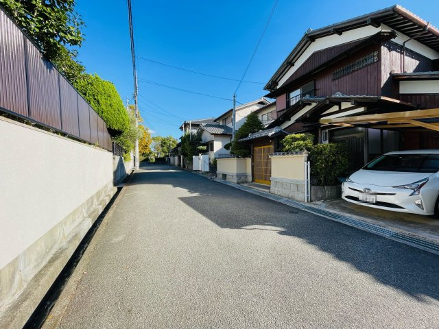 神戸市須磨区西落合５丁目戸建の前面道路含む現地写真