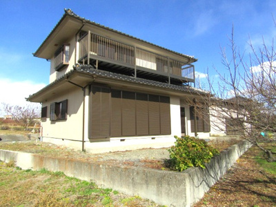【外観】 | 【再生住宅】倉庫付き　南アルプス市川上 | 外観も気になるポイント
