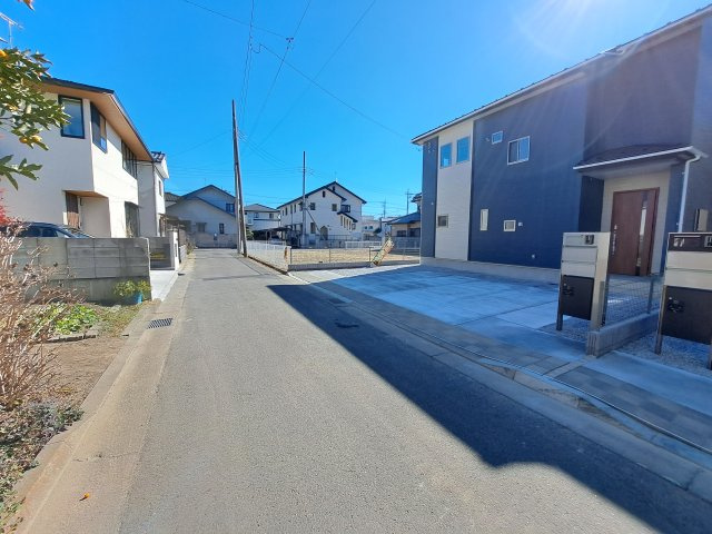 新築　前橋市文京町2丁目　Blooming　Garden　3号棟の前面道路含む現地写真|現地写真　北側接道幅員約4ｍ　