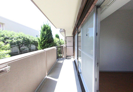 パストラル羽衣のバルコニー|落ち着いた時間を過ごせるバルコニーです