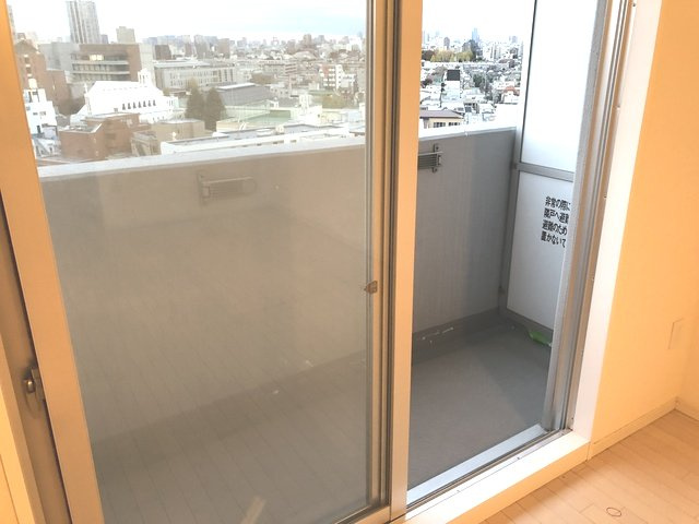 コンフォリア要町のバルコニー