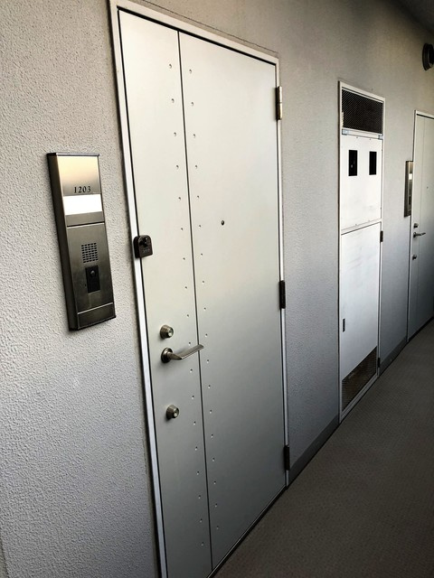 コンフォリア要町の玄関