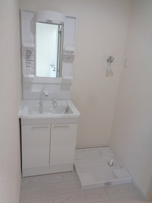 【洗面所】 | URBAN CUBIC 東台Ⅱ C棟 | 写真は201号室です。