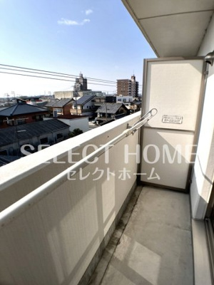 【バルコニー】 | Ａ・ＣＩＴＹ矢作橋駅前 | 同型タイプバルコニーからの眺めを楽しみながら食事をしませんか