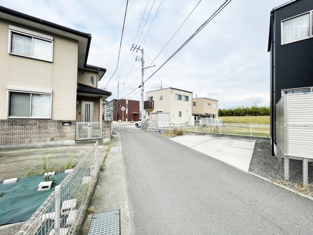 フィットセル高房の周辺