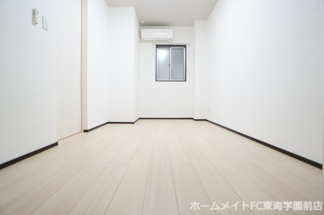熊本市東区小山２丁目のアパートの洋室