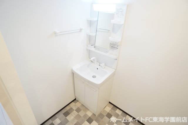 熊本市東区小山２丁目のアパートの洗面所