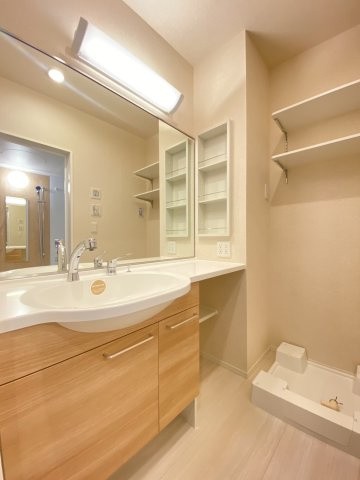 エバーグリーンの独立洗面台