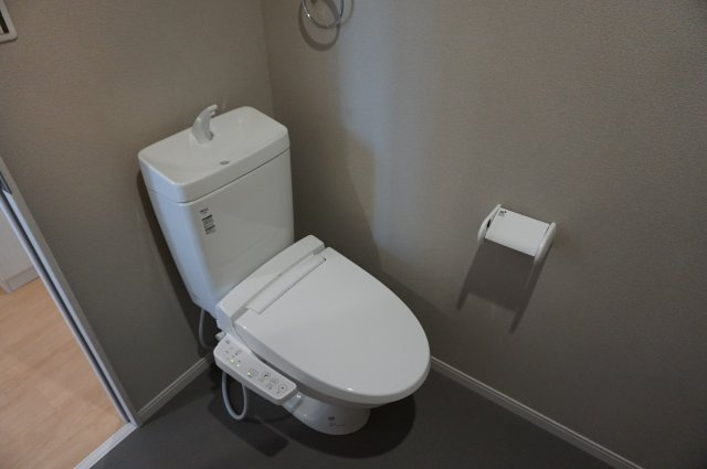 リビングライフ長瀬EASTⅡのトイレ