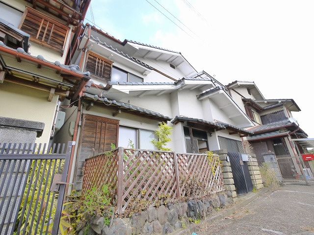 ワイズホーム桜井2の外観|建物外観を気になさる方へ、見た目の良い物件です