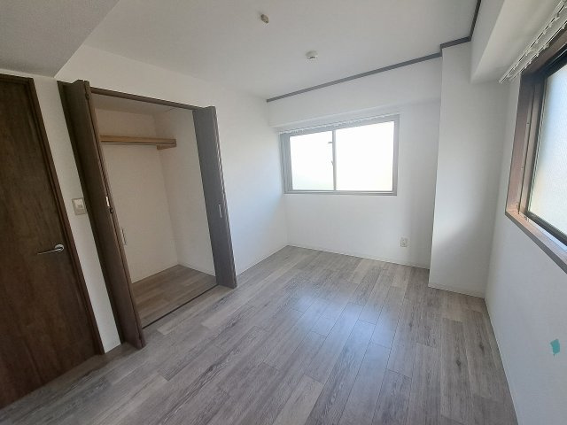 メゾン・ド・レグルスの洋室