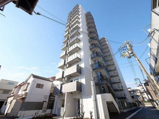 大阪市淀川区十三東４丁目の賃貸マンションの外観