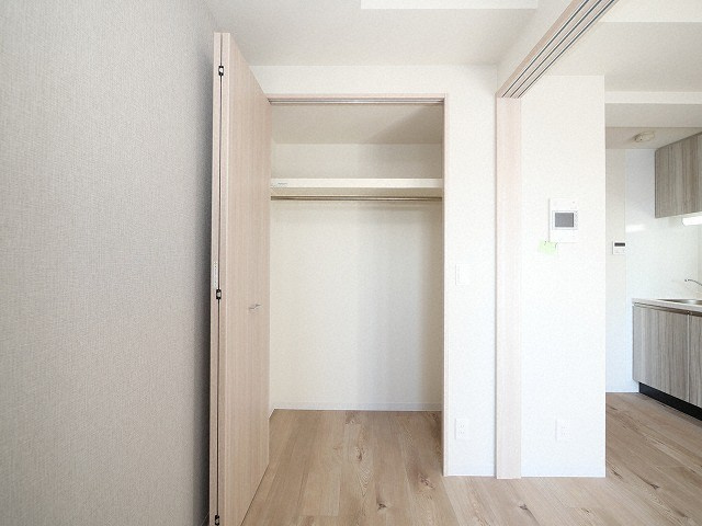 大阪市淀川区十三東４丁目の賃貸マンションの収納