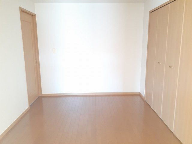 プレステージコートファミーユ館の寝室|その他