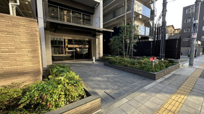 【エントランス】 | ファーストフィオーレ難波南パークサイド | 建物の内部です
